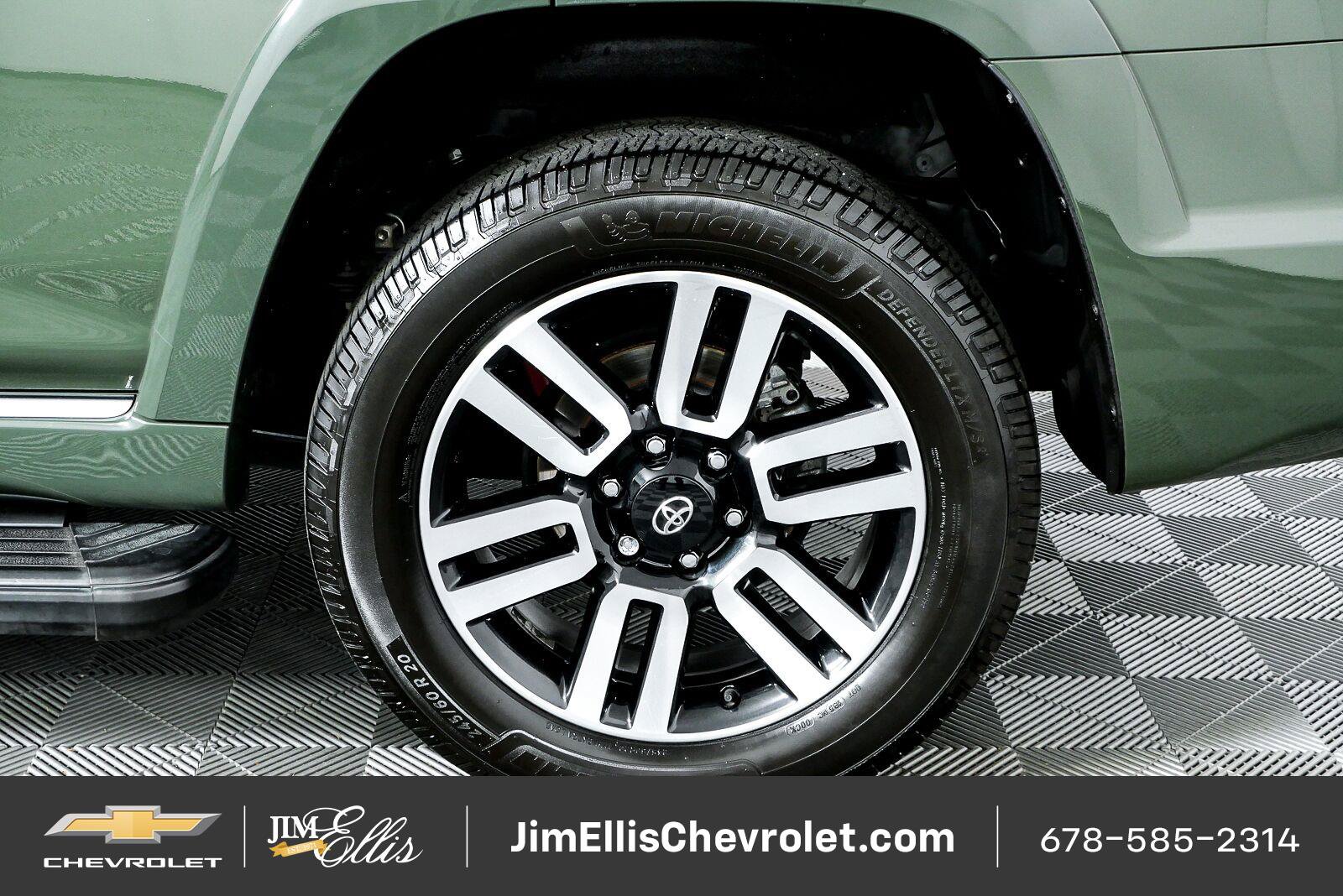 Used 2022 Toyota 4Runner Limited AWD/4WD image 36