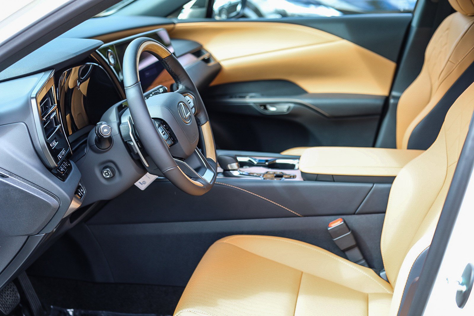 New 2026 Lexus RX 450h AWD w/ Convenience Package image 17