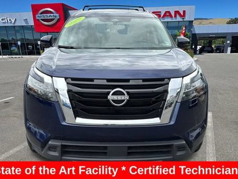 Certified 2024 Nissan Pathfinder SV AWD/4WD image 8