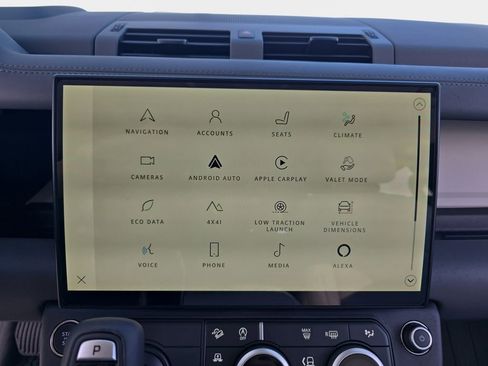 New 2026 Land Rover Defender 110 X-Dynamic SE image 21