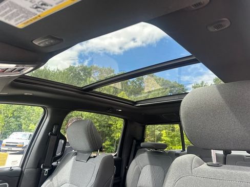 Used 2023 RAM 1500 Big Horn AWD/4WD image 28