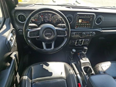 Used 2022 Jeep Wrangler Unlimited Sahara w/ LED Lighting Group AWD/4WD image 2