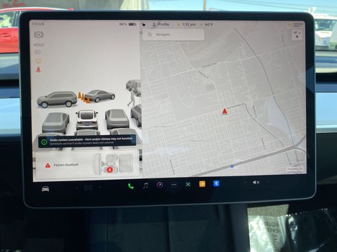 Used 2022 Tesla Model 3 Standard Range image 26