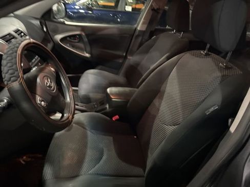 Used 2012 Toyota RAV4 Sport image 6