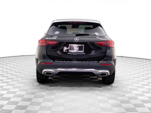 Certified 2025 Mercedes-Benz GLA 250 4MATIC w/ Exclusive Package image 5
