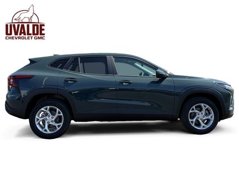 New 2026 Chevrolet Trax LS w/ LS Convenience Package FWD image 6