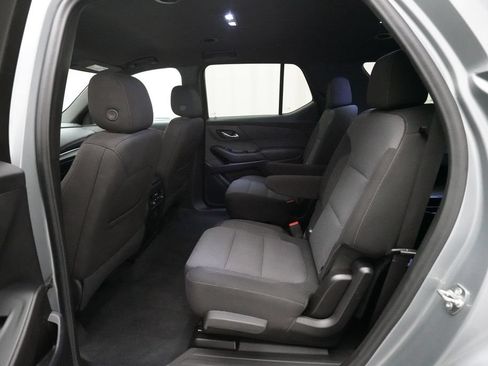 Used 2023 Chevrolet Traverse LT w/ LPO, Floor Liner Package AWD/4WD image 16