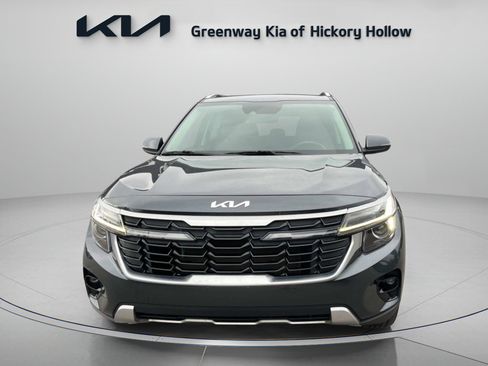 Used 2024 Kia Seltos S AWD/4WD image 2