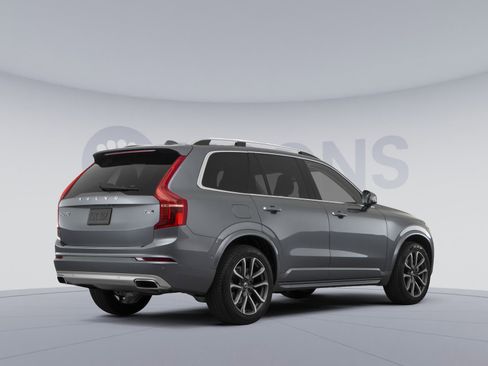 Used 2016 Volvo XC90 T6 Momentum w/ Momentum Plus Package AWD/4WD image 4