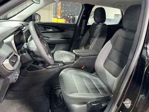 Used 2023 Chevrolet TrailBlazer LS image 15