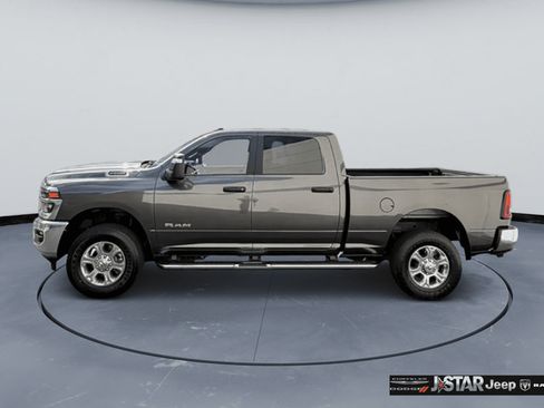 Used 2026 RAM 2500 Big Horn AWD/4WD image 9
