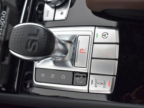 Used 2016 Mercedes-Benz SL 550 image 20