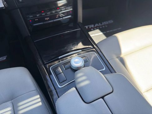 Used 2011 Mercedes-Benz E 350 4MATIC Sedan image 21