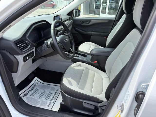 Used 2025 Ford Escape Active w/ Cold Weather Package AWD/4WD image 13
