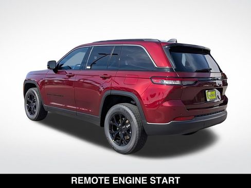 New 2026 Jeep Grand Cherokee Altitude RWD image 5
