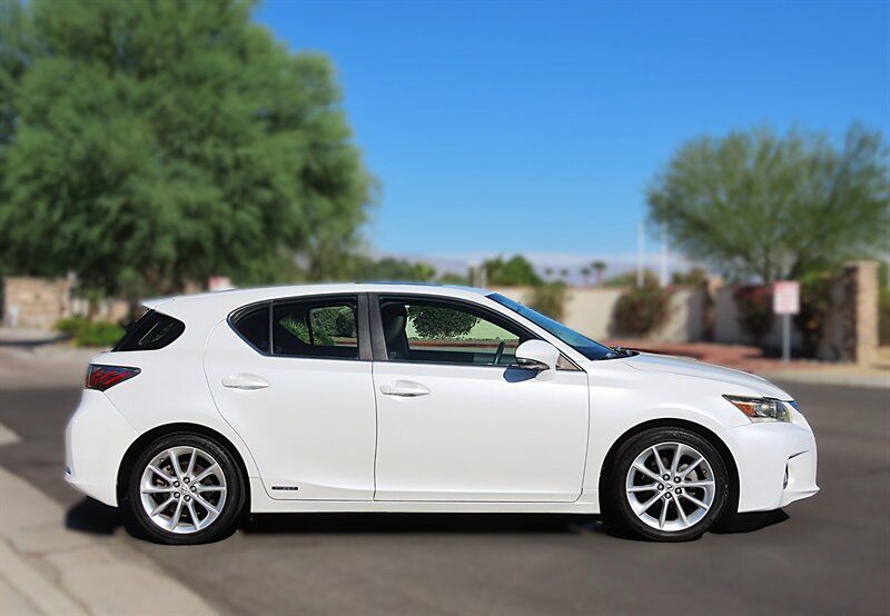 Used 2012 Lexus CT 200h Premium FWD image 7