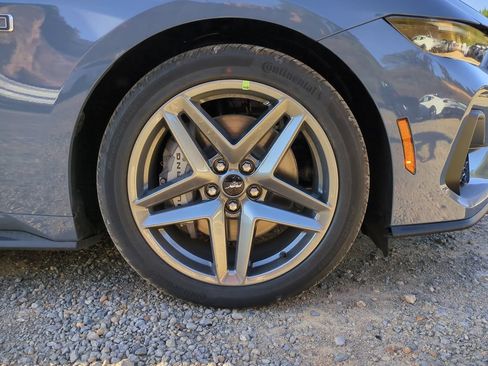 Used 2025 Ford Mustang GT Premium RWD image 14