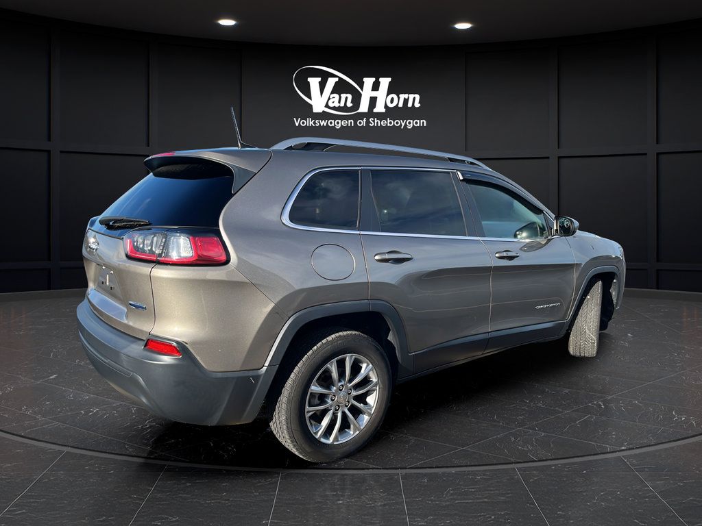 Used 2019 Jeep Cherokee Latitude Plus w/ Comfort/Convenience Group FWD image 7