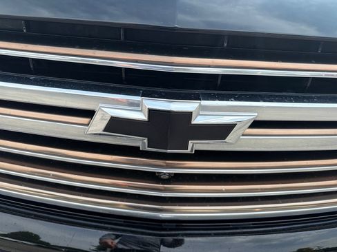 Used 2022 Chevrolet Tahoe High Country w/ Premium Package AWD/4WD image 34