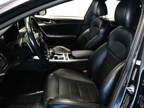 Used 2020 Kia Stinger GT2 RWD image 16