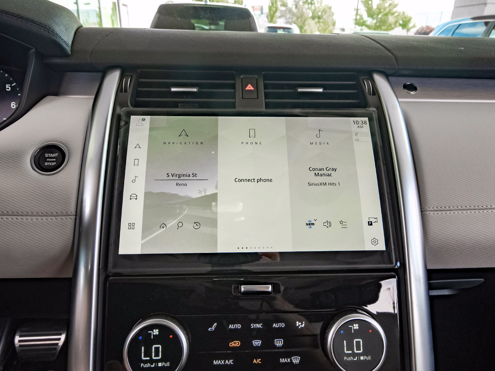 New 2026 Land Rover Discovery Limited Edition AWD/4WD image 18