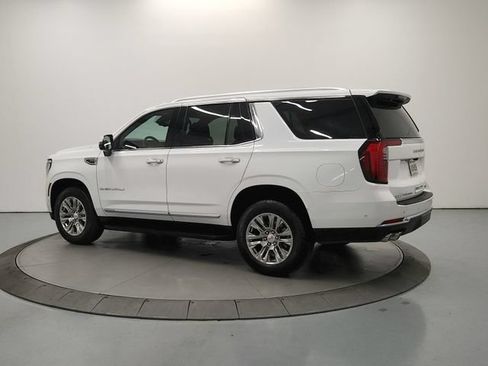 Used 2025 GMC Yukon Denali RWD image 6