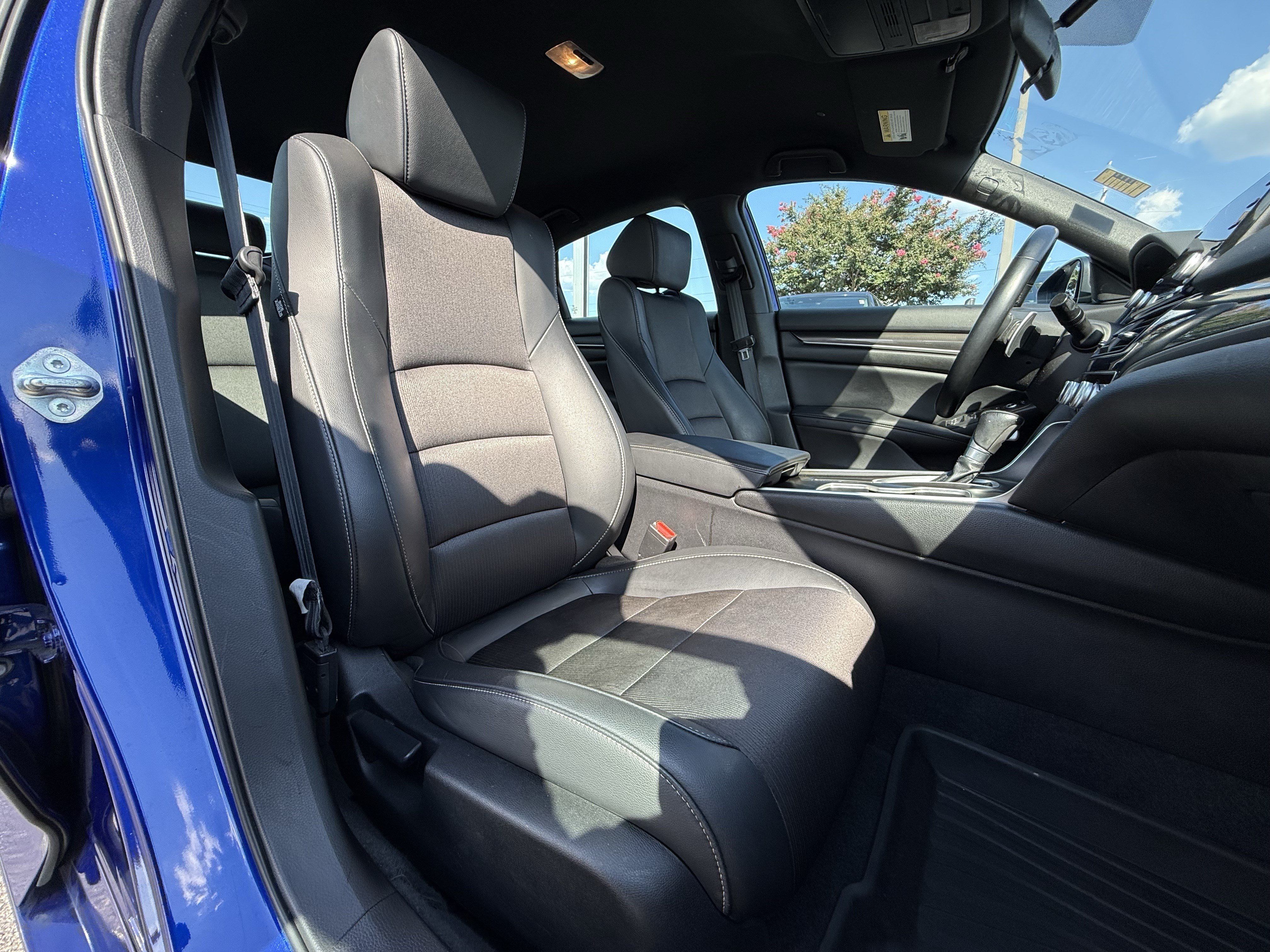 Used 2022 Honda Accord Sport image 33