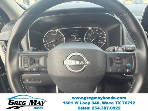 Used 2025 Nissan Rogue SV AWD/4WD image 15