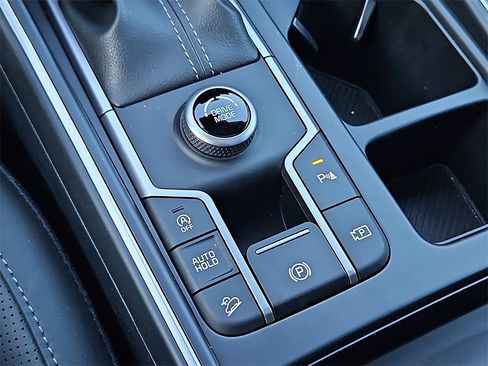 Certified 2025 Kia Sorento EX w/ Panoramic Sunroof Package image 19