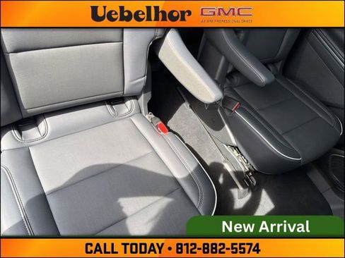 Used 2025 Buick Enclave Preferred image 6