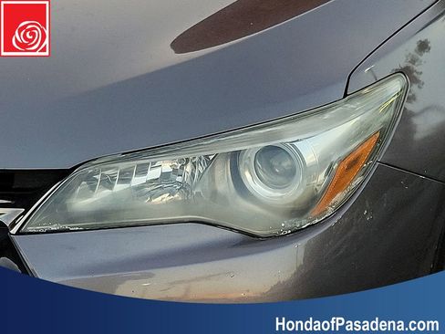 Used 2016 Toyota Camry SE image 27