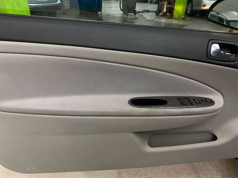 Used 2007 Chevrolet Cobalt LT w/ Preferred Equipment Group image 24