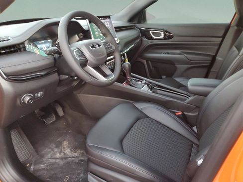 New 2026 Jeep Compass Latitude AWD/4WD image 15