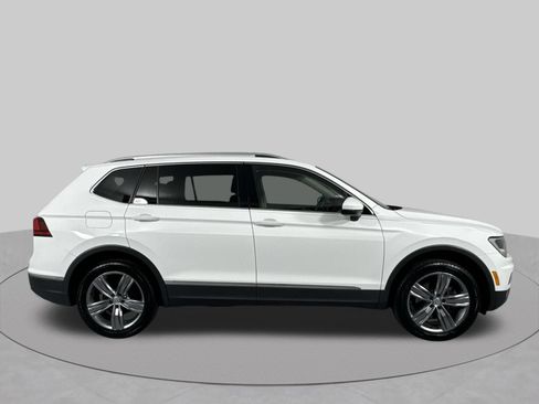 Used 2020 Volkswagen Tiguan SEL w/ Tiguan Two-Row MDO Package AWD/4WD image 35