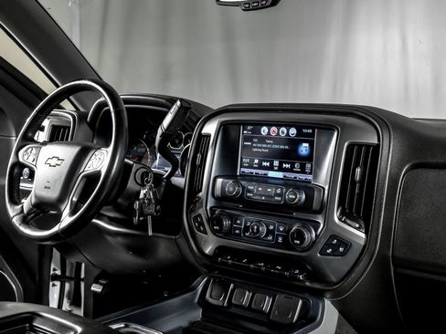 Used 2018 Chevrolet Silverado 1500 LTZ Z71 w/ LTZ Plus Package image 22