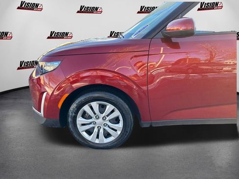 Certified 2025 Kia Soul LX image 12