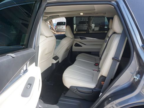 Used 2023 INFINITI QX60 Luxe w/ Cargo Package FWD image 14