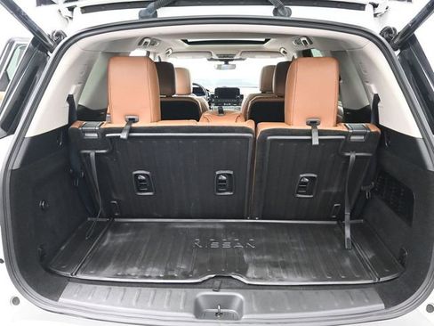 Used 2023 Nissan Pathfinder Platinum AWD/4WD image 34