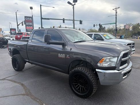 Used 2015 RAM 2500 Tradesman w/ Chrome Appearance Group image 12