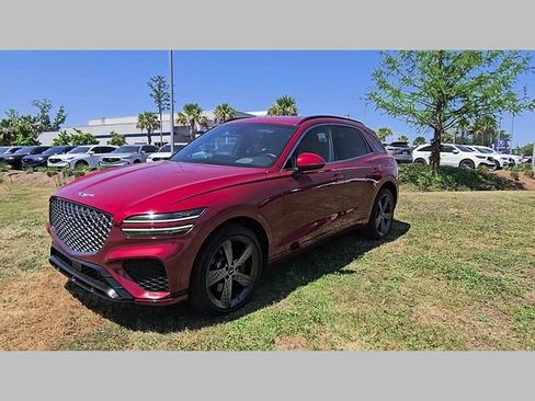 Used 2022 Genesis GV70 3.5T Sport w/ Sport Prestige Package AWD/4WD image 38
