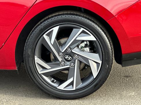 Certified 2025 Hyundai Elantra SEL w/ Cargo Package image 25