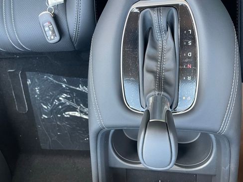 New 2026 Honda HR-V EX-L image 31
