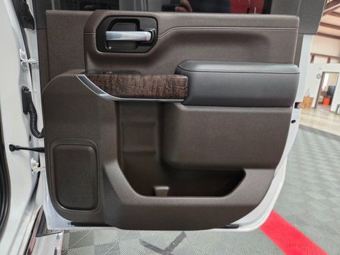 Used 2023 GMC Sierra 2500 Denali image 37