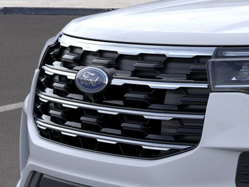 New 2026 Ford Explorer Active image 17