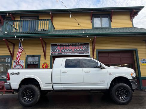 Used 2019 RAM 2500 Limited AWD/4WD image 2