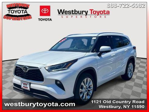Used 2023 Toyota Highlander Limited AWD/4WD image 5