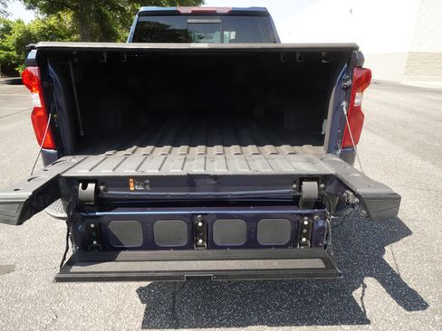 Used 2021 Chevrolet Silverado 1500 LTZ AWD/4WD image 12