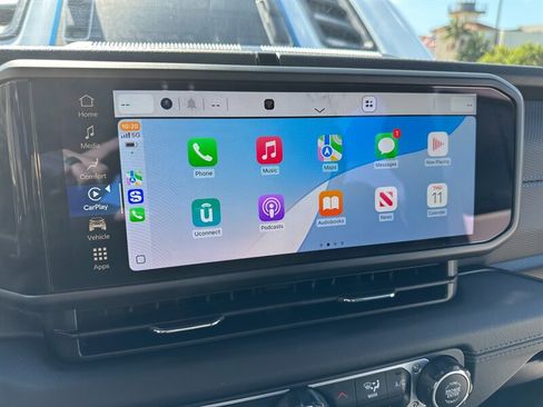 Used 2024 Jeep Wrangler Unlimited Rubicon 4xe image 33