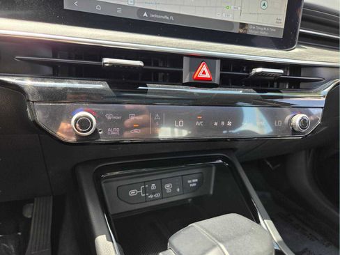Used 2025 Kia K5 EX FWD image 24