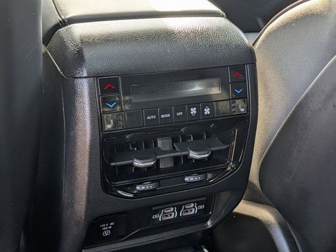 Used 2023 Jeep Grand Cherokee L Overland w/ Advanced Protech Group III image 26